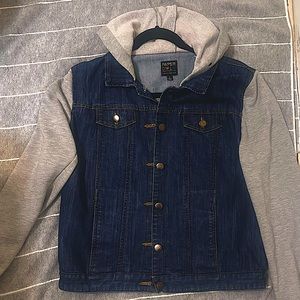 Hooded jacket
